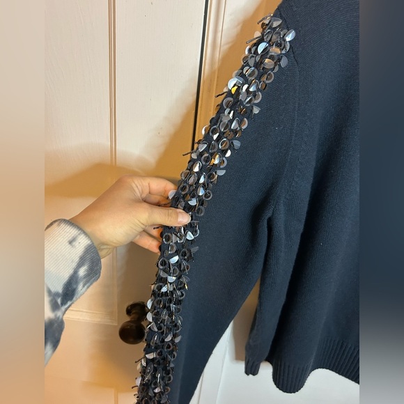 Lafayette 148 Gray Sequin Embellished V-Neck Cashmere Sweater - Picture 6 of 6